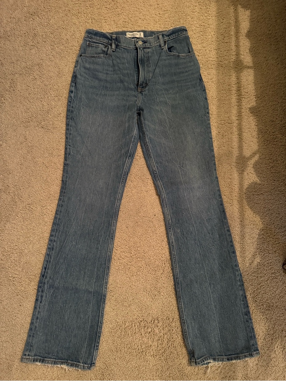 Abercrombie Woens 70s vintage flare Jeans in Medium Blue